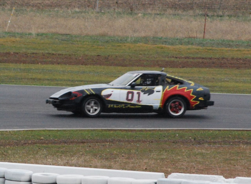 Illustration for article titled 24 Hours Of LeMons Arse Freeze-A-Palooza Über Gallery: Awesome Datsuns, Driven Nissans